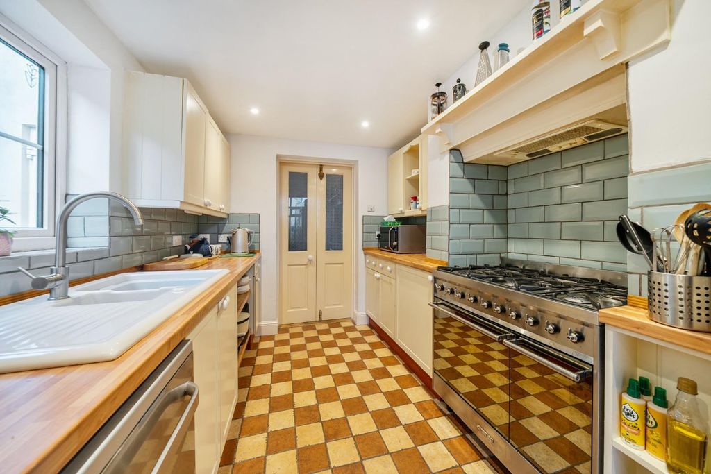 Property photo 3 of 24 1393768-14-69413d410F625.Jpg