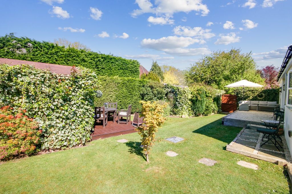 Property photo 2 of 25