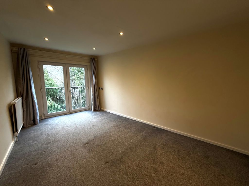 Property photo 3 of 6 Image