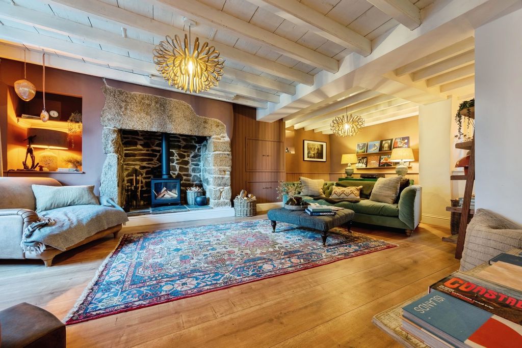 Property photo 2 of 29 Pbox-Img.Jpg