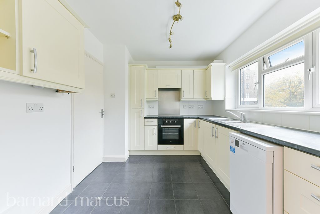 Property photo 1 of 7 Bedroom 1