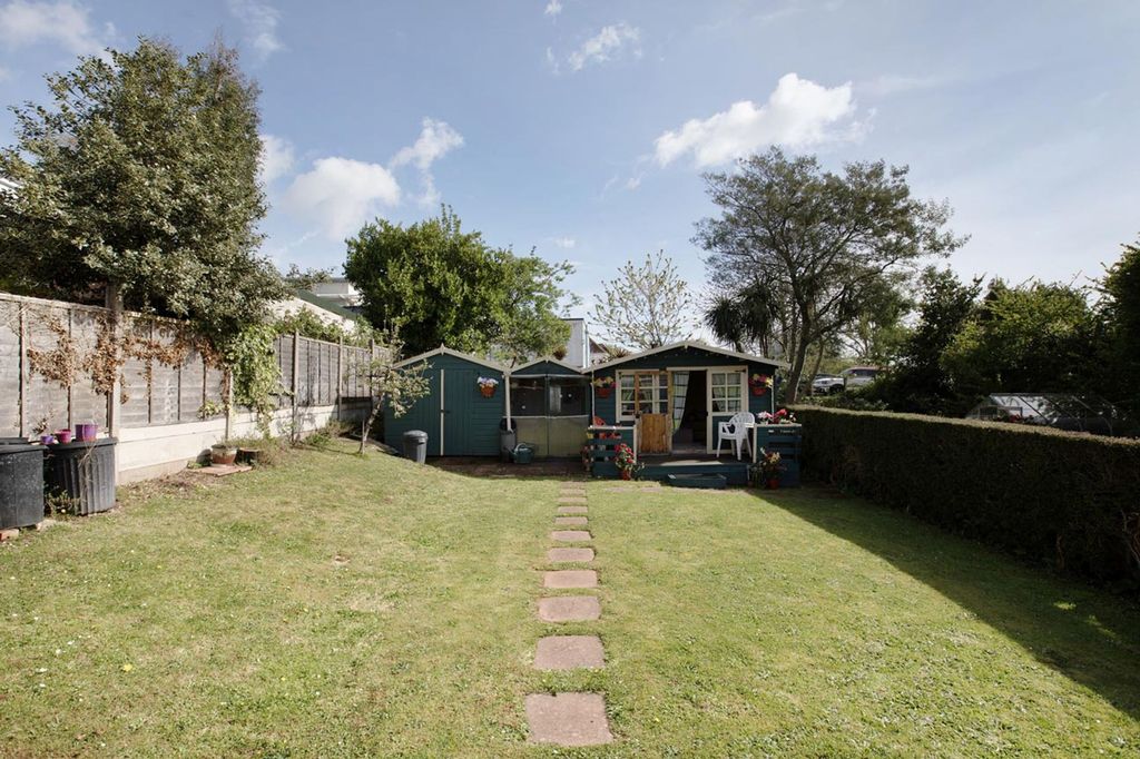 Property photo 3 of 16