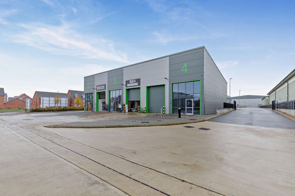 Property photo 2 of 11