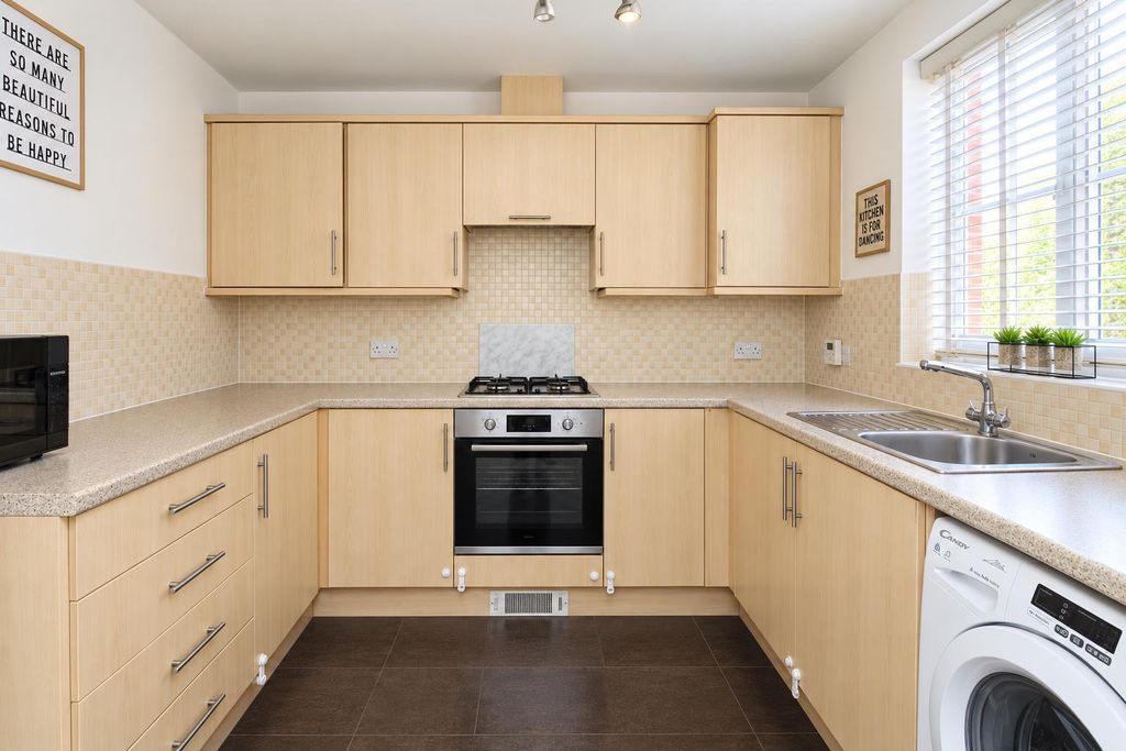 Property photo 2 of 7 A5d0B97d-77Da-4c92-Bff8-Bfbefc083B21.Png