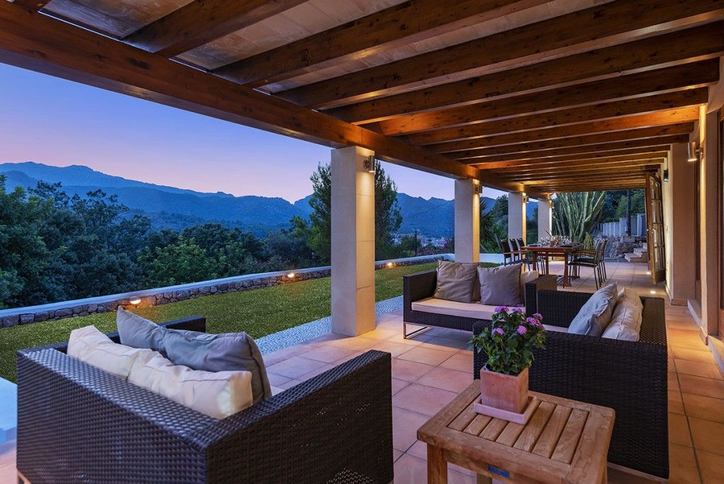 Property photo 2 of 20 Ns Covered Terrace