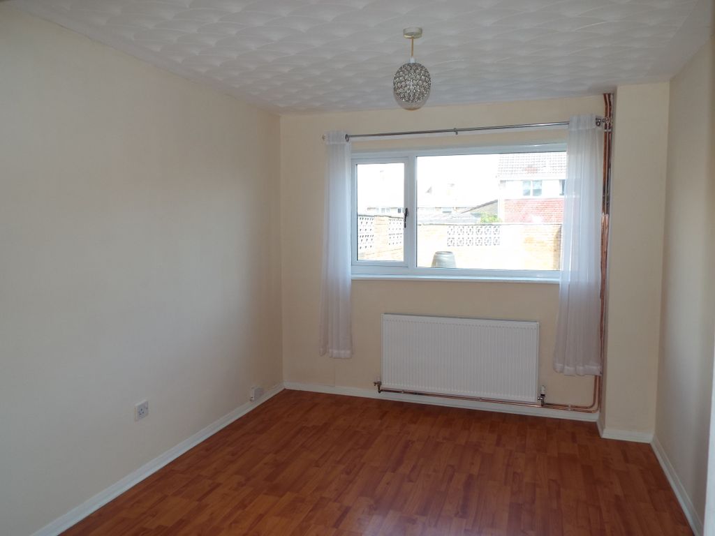 Property photo 3 of 8 Bedson Walk Dining Room