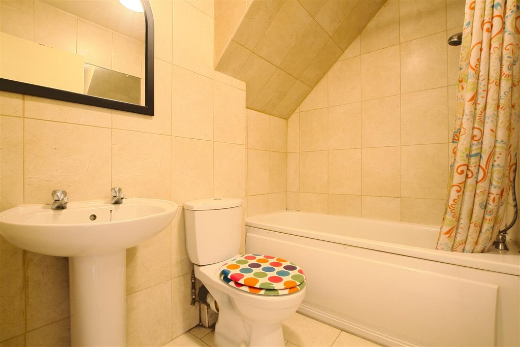 Property photo 3 of 3