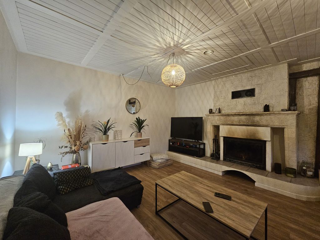 Property photo 3 of 30