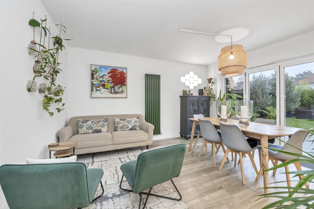 Property photo 2 of 26 Dcp_0244.Jpg