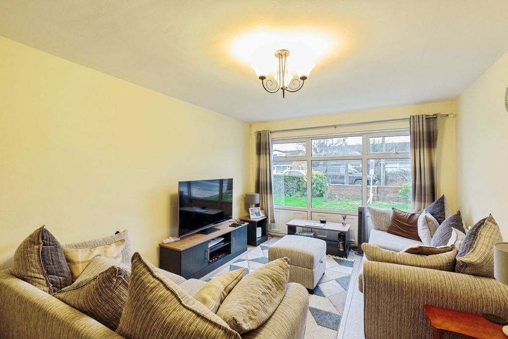 Property photo 3 of 15