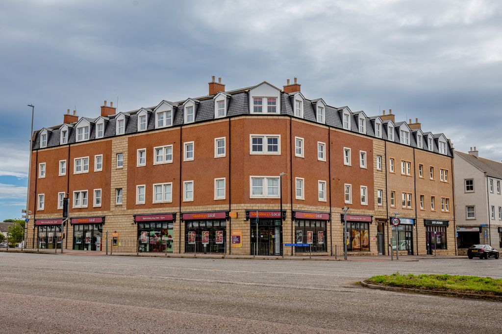 Property photo 1 of 10 Crn Exterior