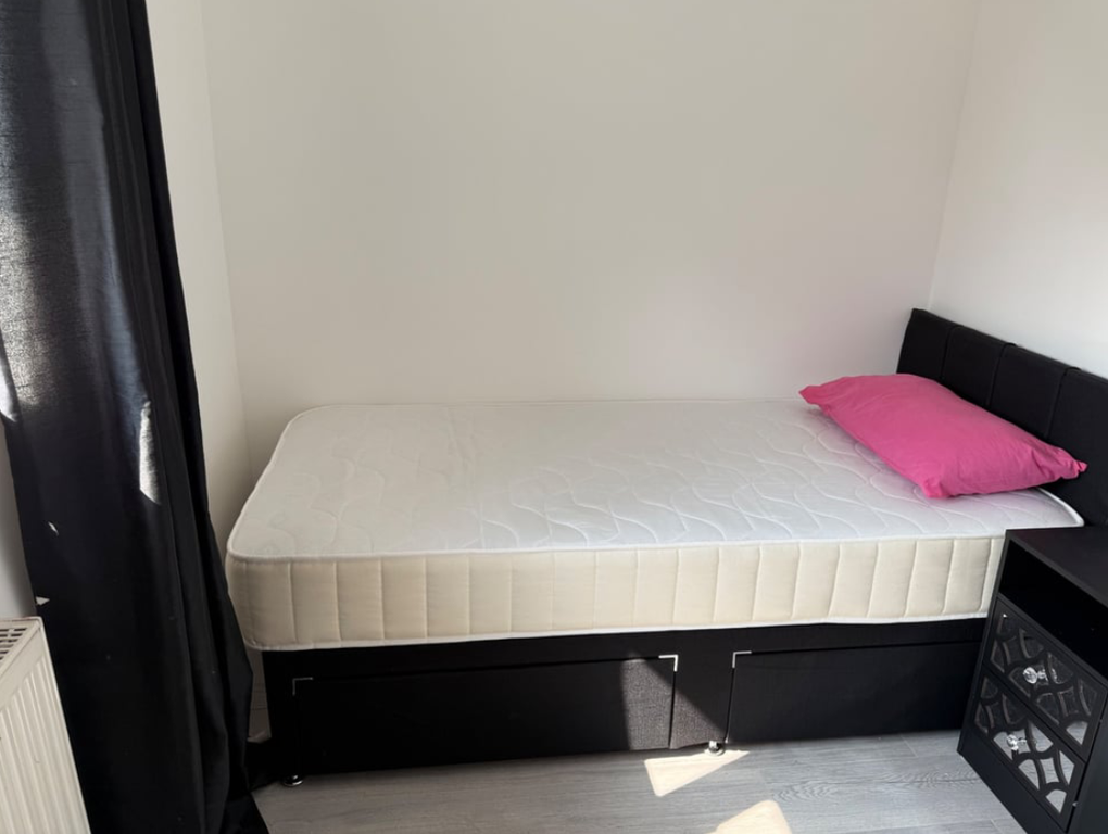 Property photo 1 of 4