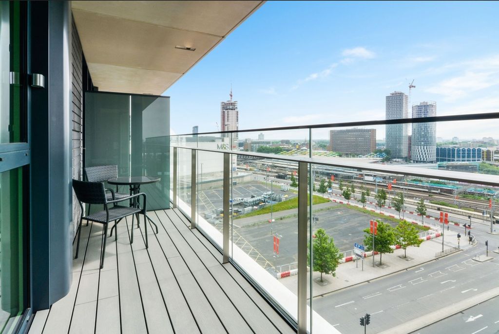 Property photo 3 of 8