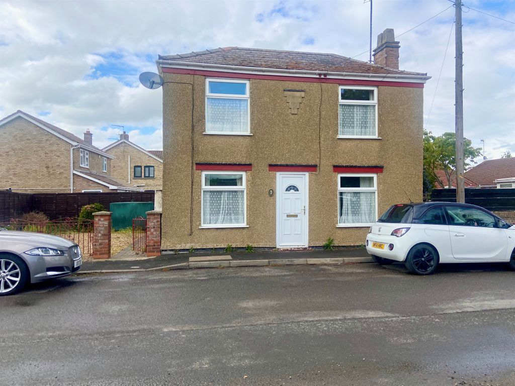 Property photo 1 of 11