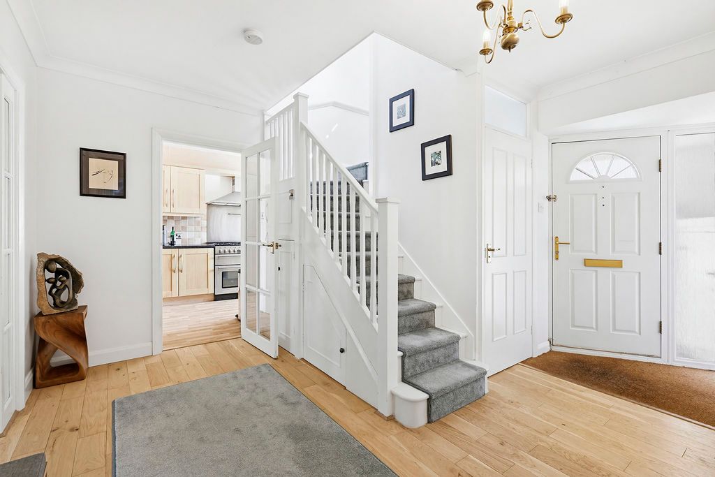 Property photo 3 of 16 Photo 2