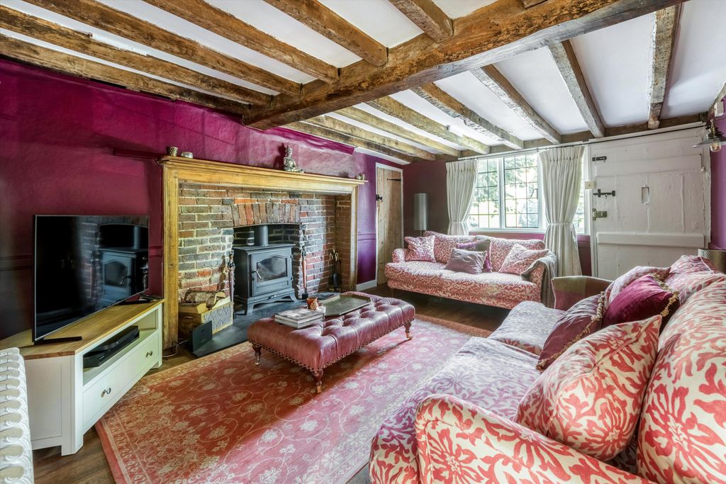 Property photo 2 of 19 Image