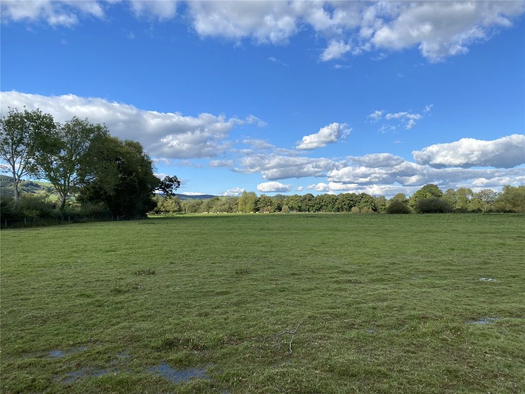 Property photo 3 of 8 Picture No. 03