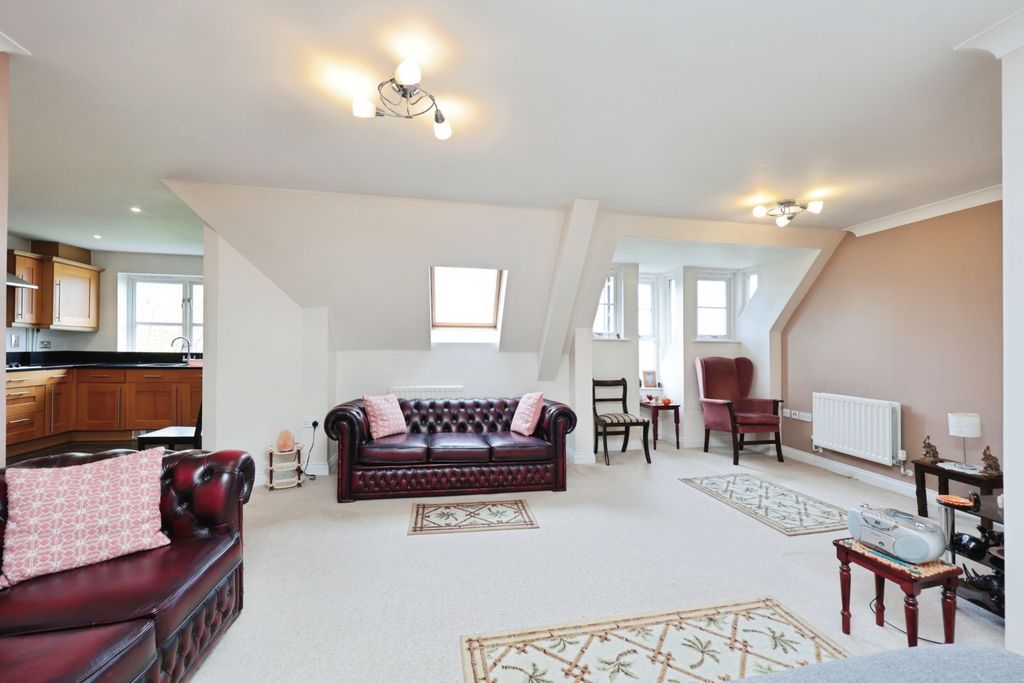 Property photo 3 of 17 Reception Room