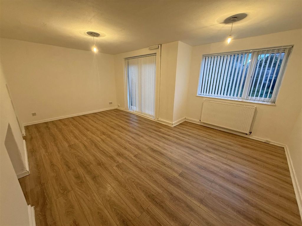 Property photo 2 of 9 Living Room.Jpg