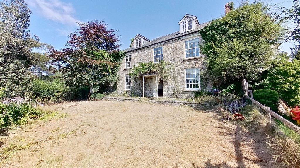 Property photo 1 of 86