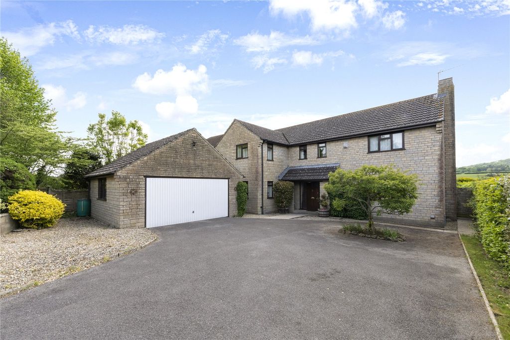 Property photo 1 of 25 Picture No. 14