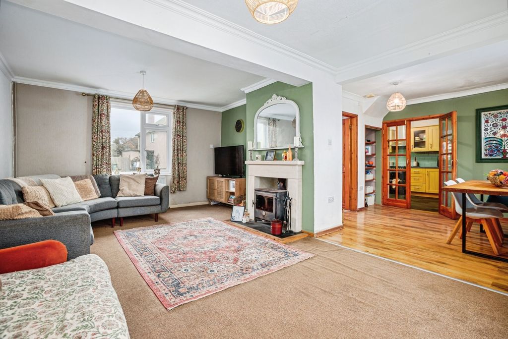 Property photo 3 of 16 Image 2