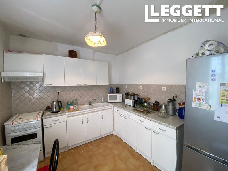 Property photo 3 of 10