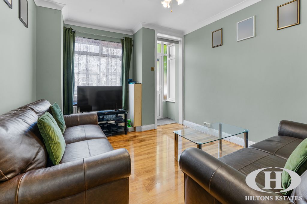 Property photo 2 of 12