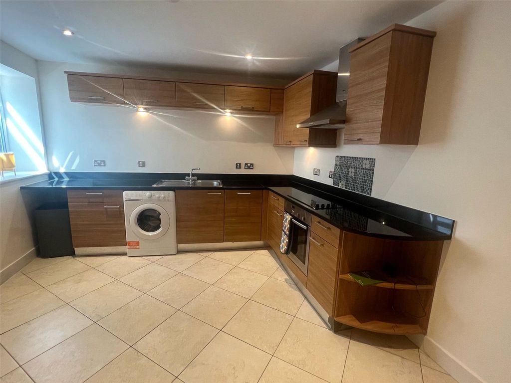 Property photo 3 of 10 Picture No. 06