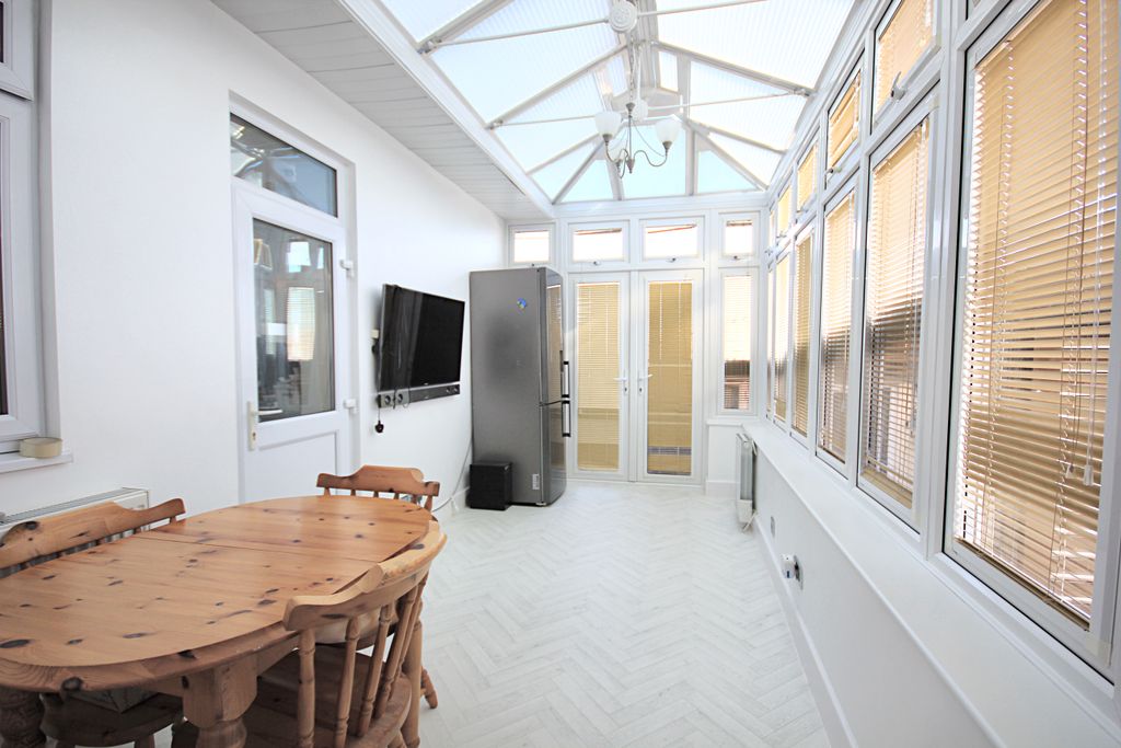 Property photo 3 of 30