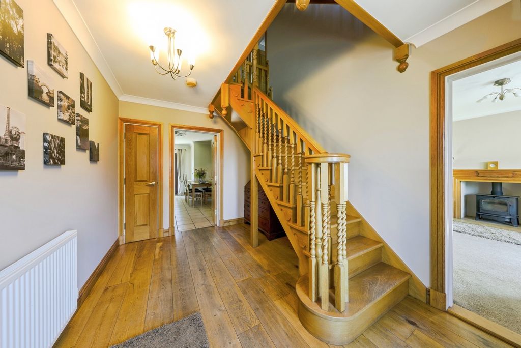 Property photo 2 of 26 Pbox-Img.Jpg