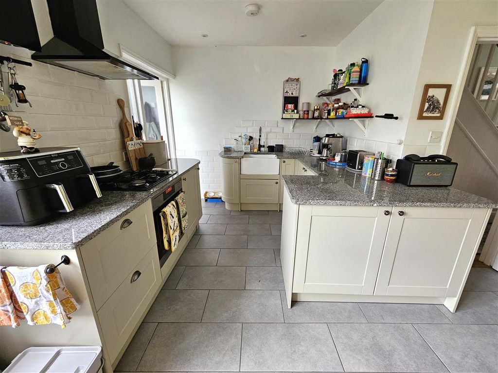 Property photo 3 of 19 Kitchen Area.Jpg