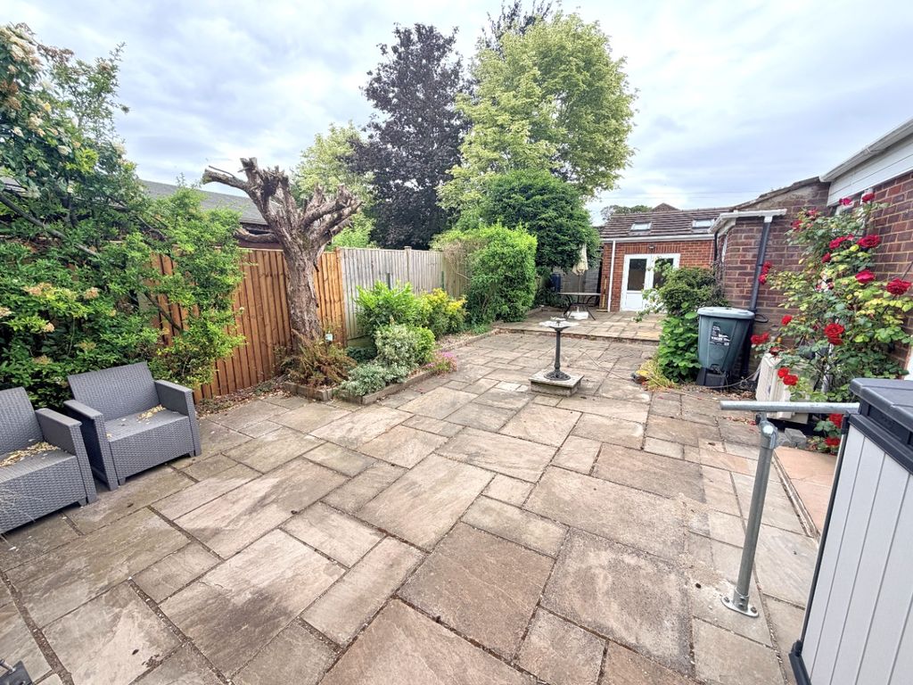 Property photo 2 of 17 5193772
