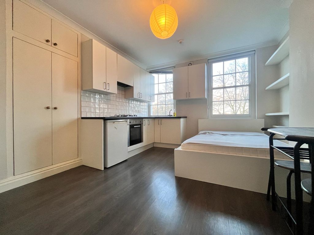 Property photo 2 of 6 Open Plan Room