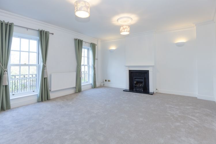 Property photo 2 of 10 214123