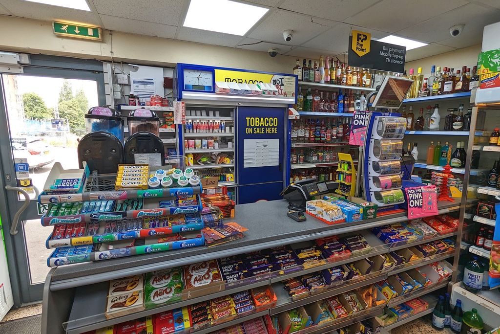 Property photo 3 of 4 Shop Floor