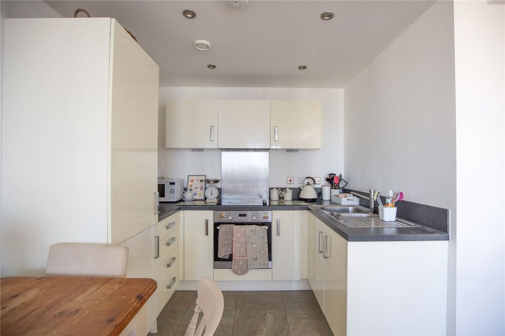 Property photo 2 of 11 Picture No. 06