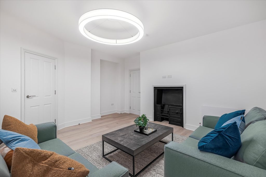 Property photo 3 of 20 Image