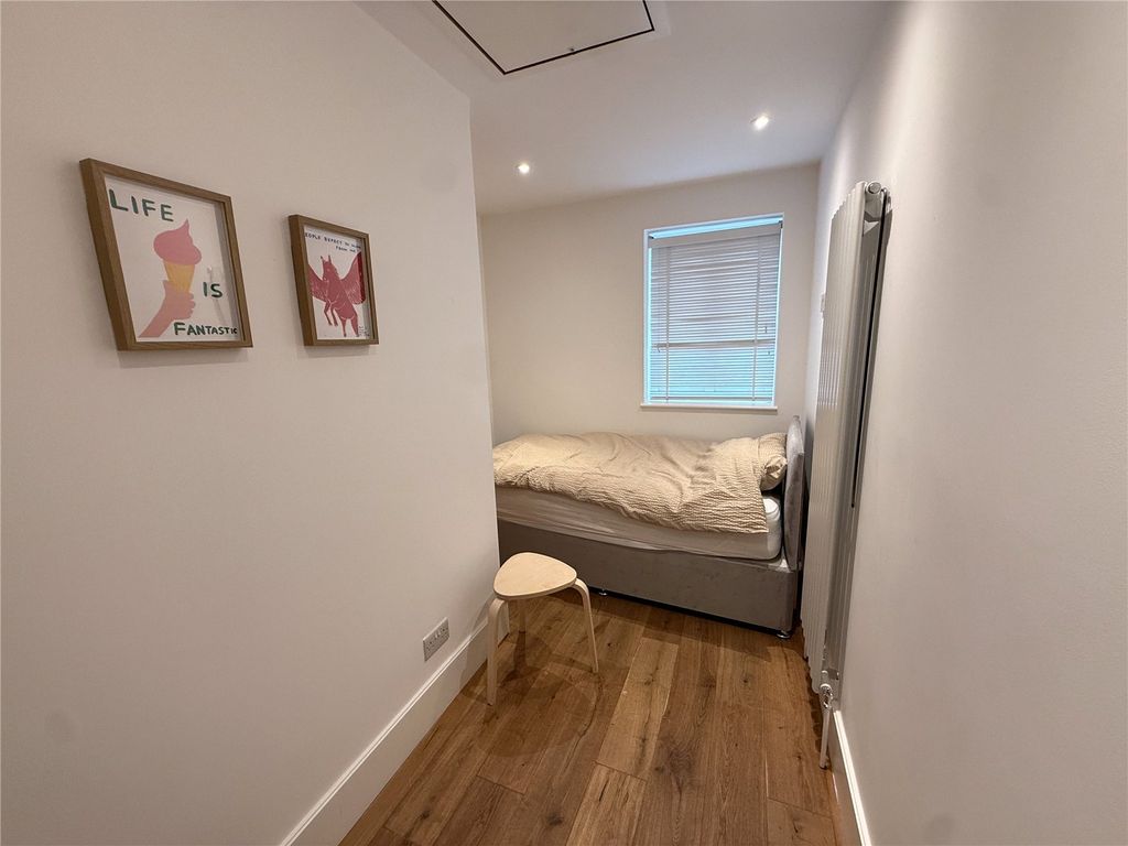 Property photo 3 of 7 Picture No. 05