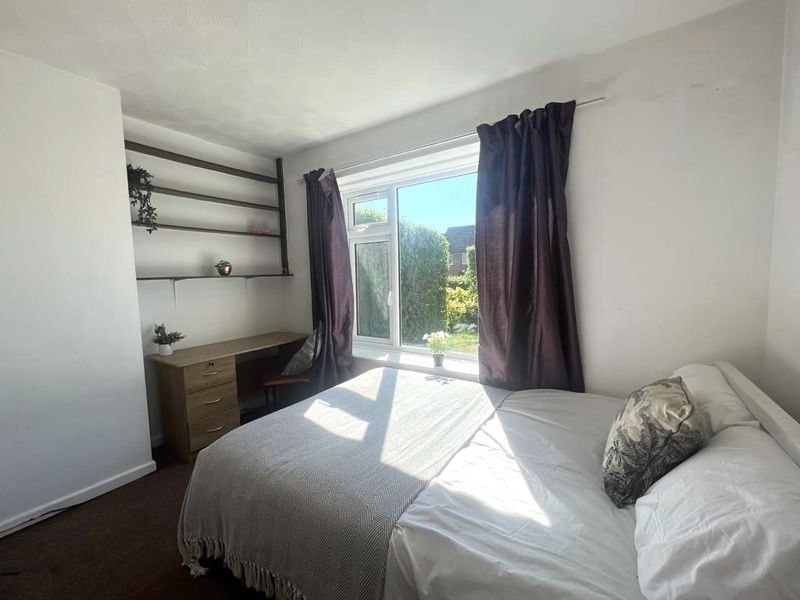 Property photo 2 of 12 Photo 34