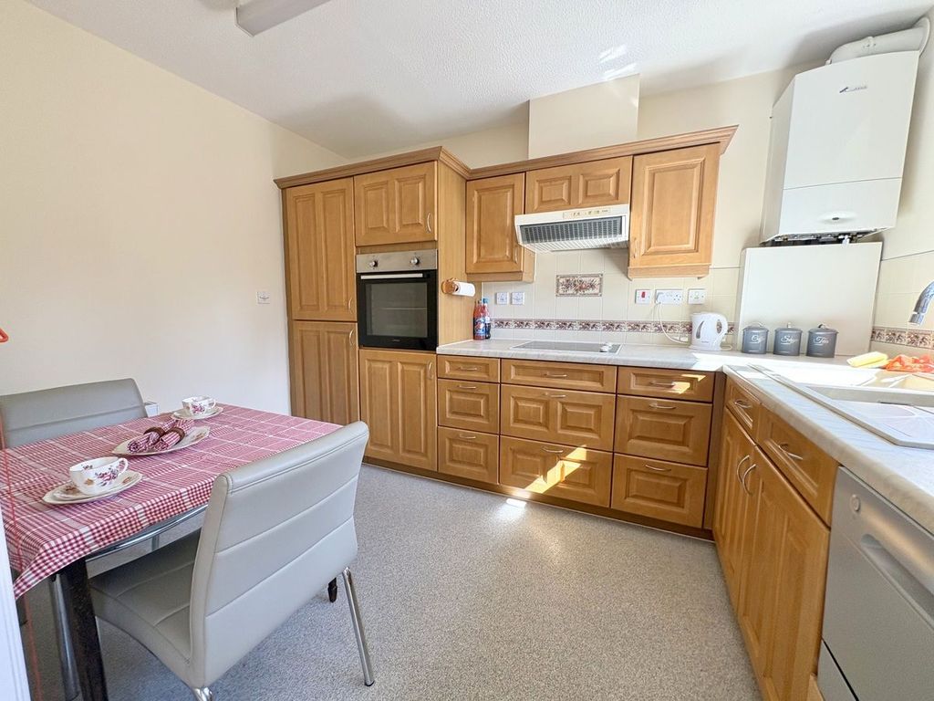 Property photo 3 of 24