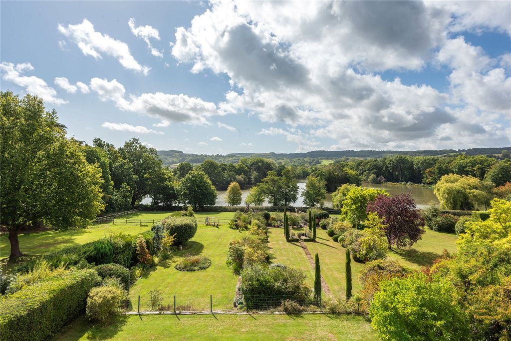 Property photo 2 of 19 Picture No. 02