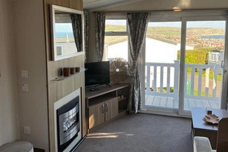 Property photo 3 of 6 A07153 2 20260330 23.Jpeg