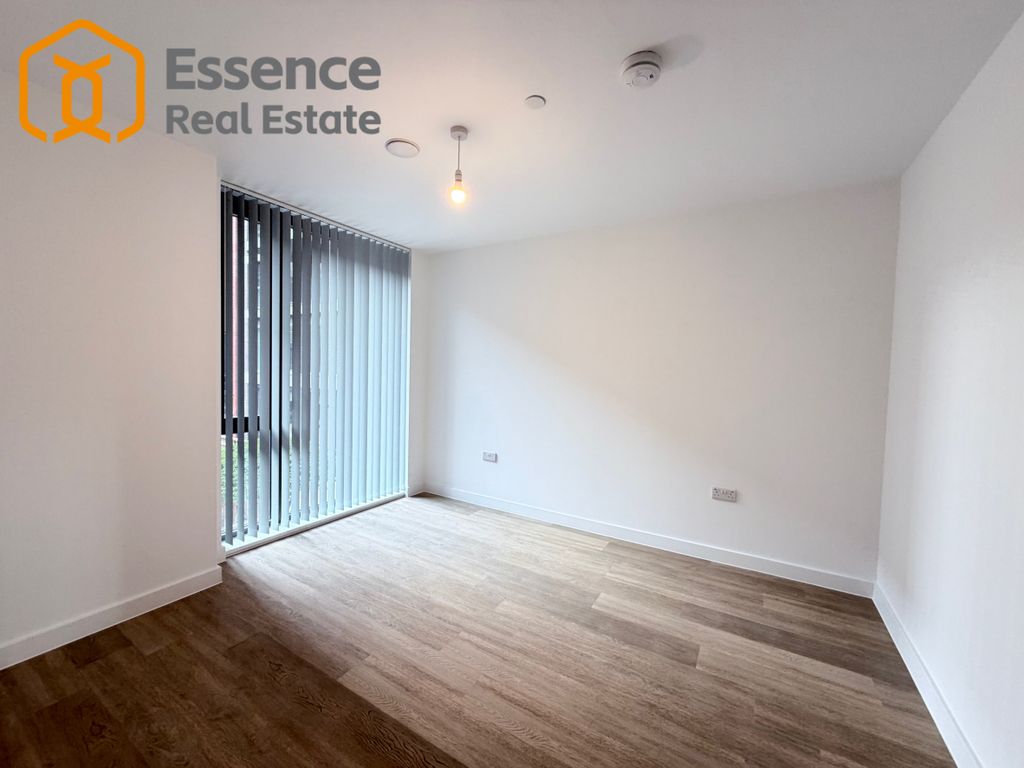 Property photo 3 of 14 Img_5496