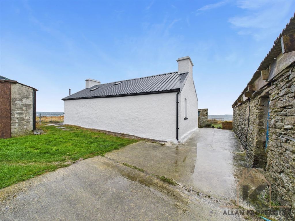 Property photo 3 of 28