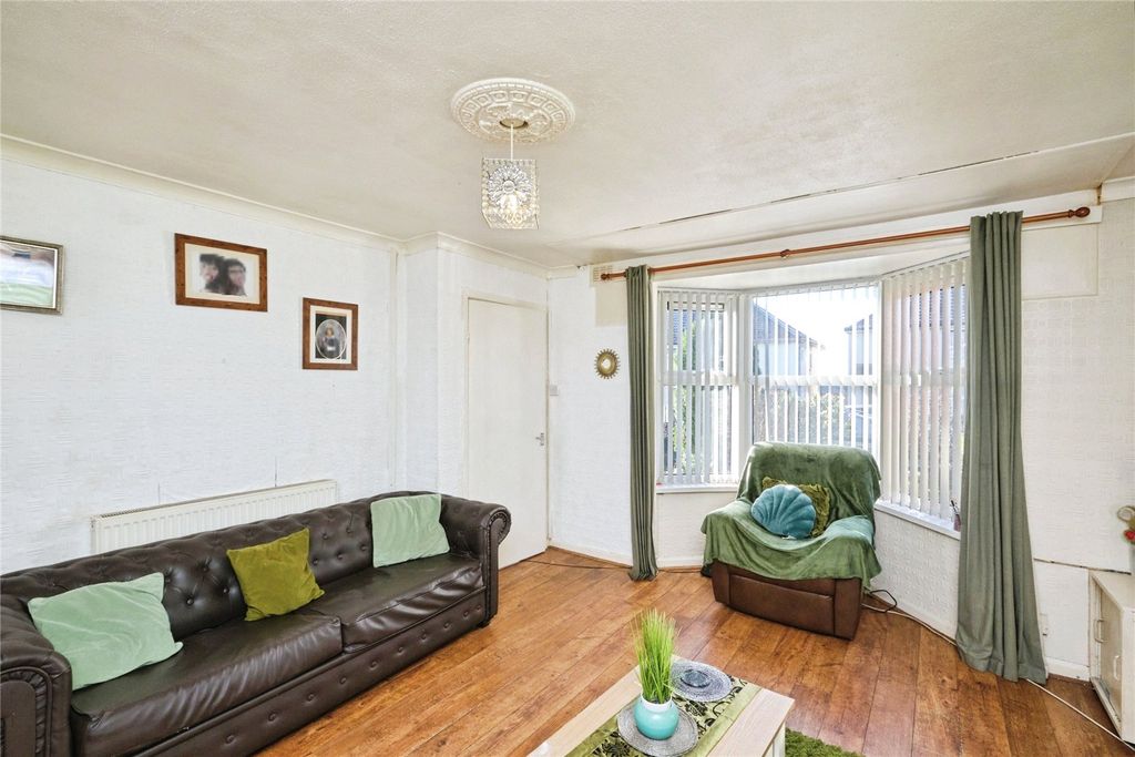 Property photo 2 of 24 Picture No. 23