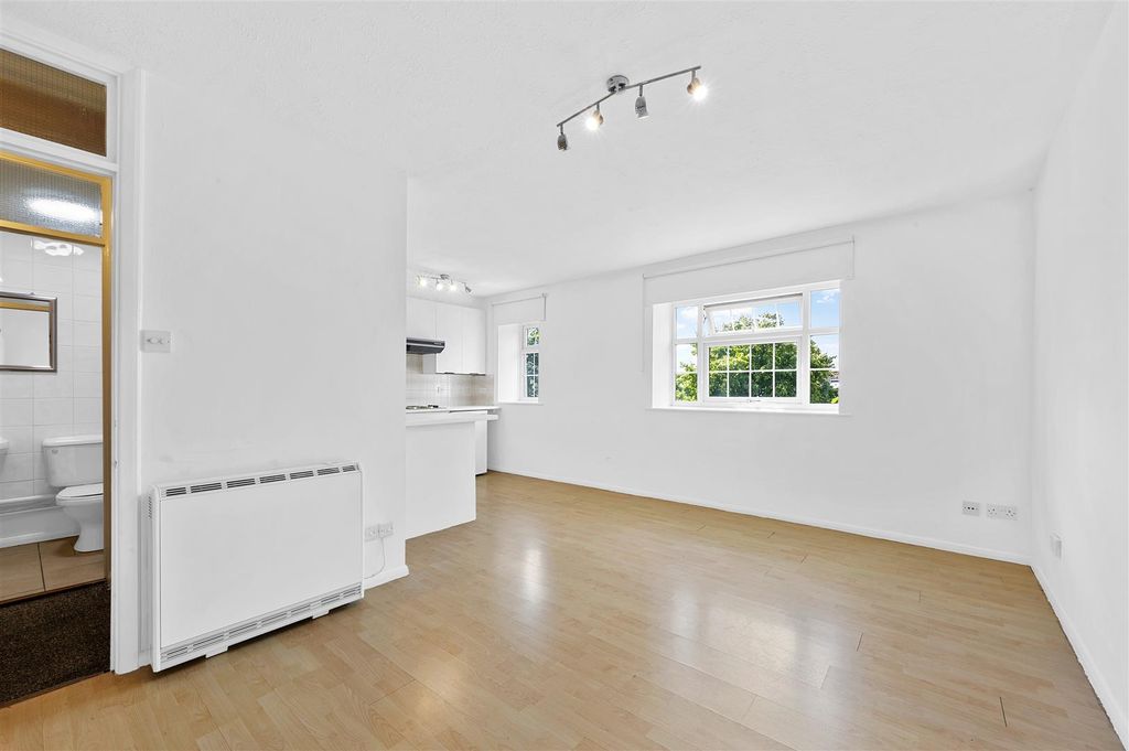 Property photo 3 of 9 File4.Jpg