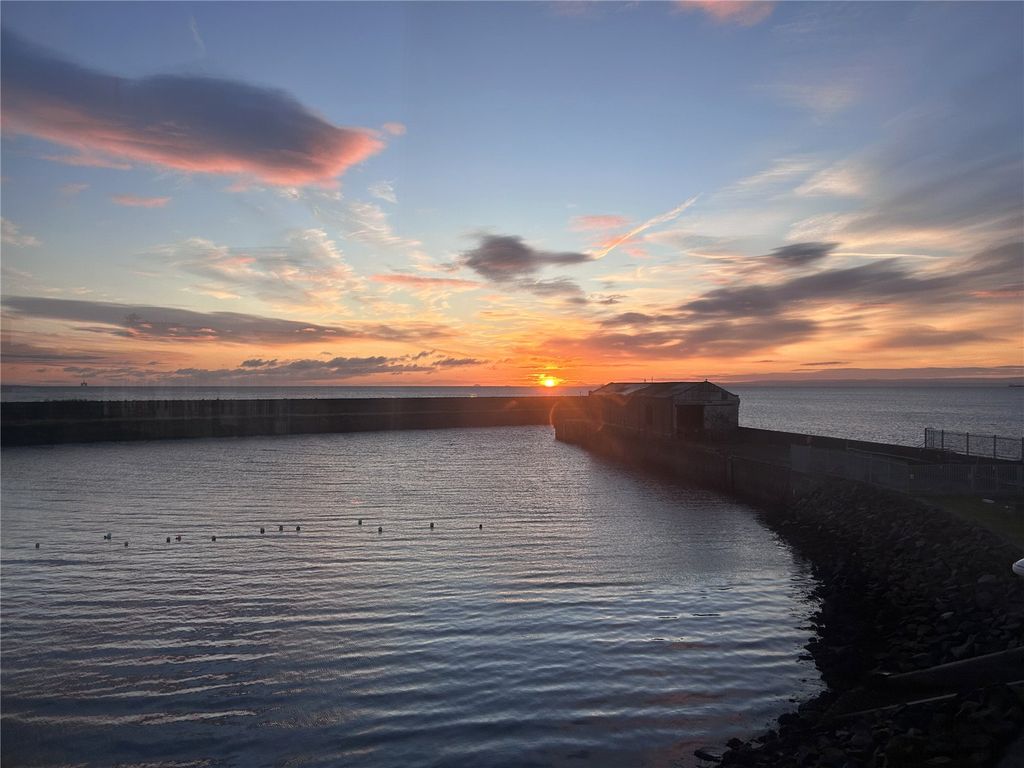 Property photo 2 of 21 Picture No. 37