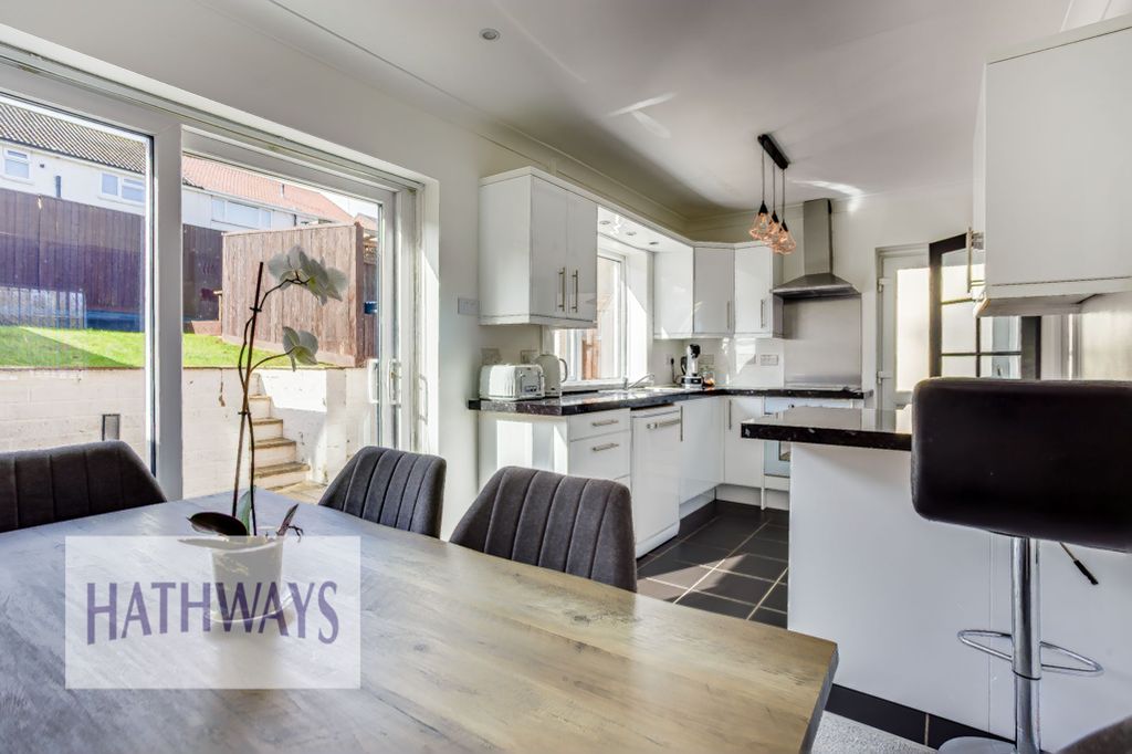 Property photo 2 of 46