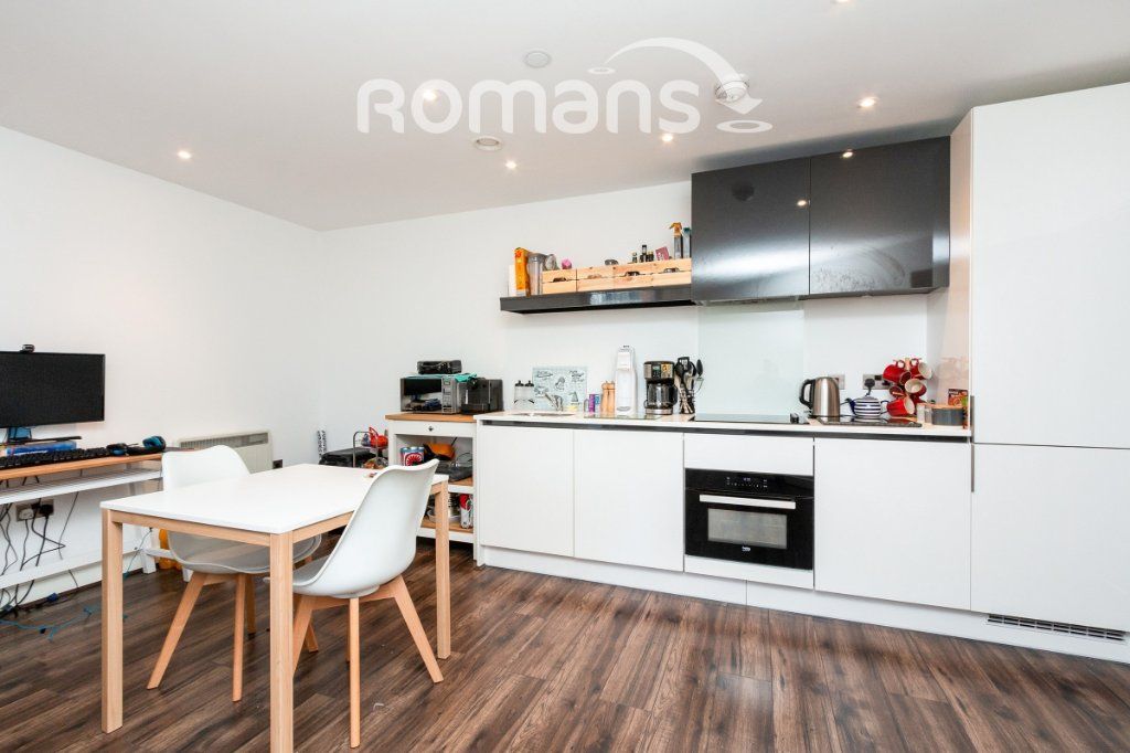 Property photo 3 of 5 Picture No. 06